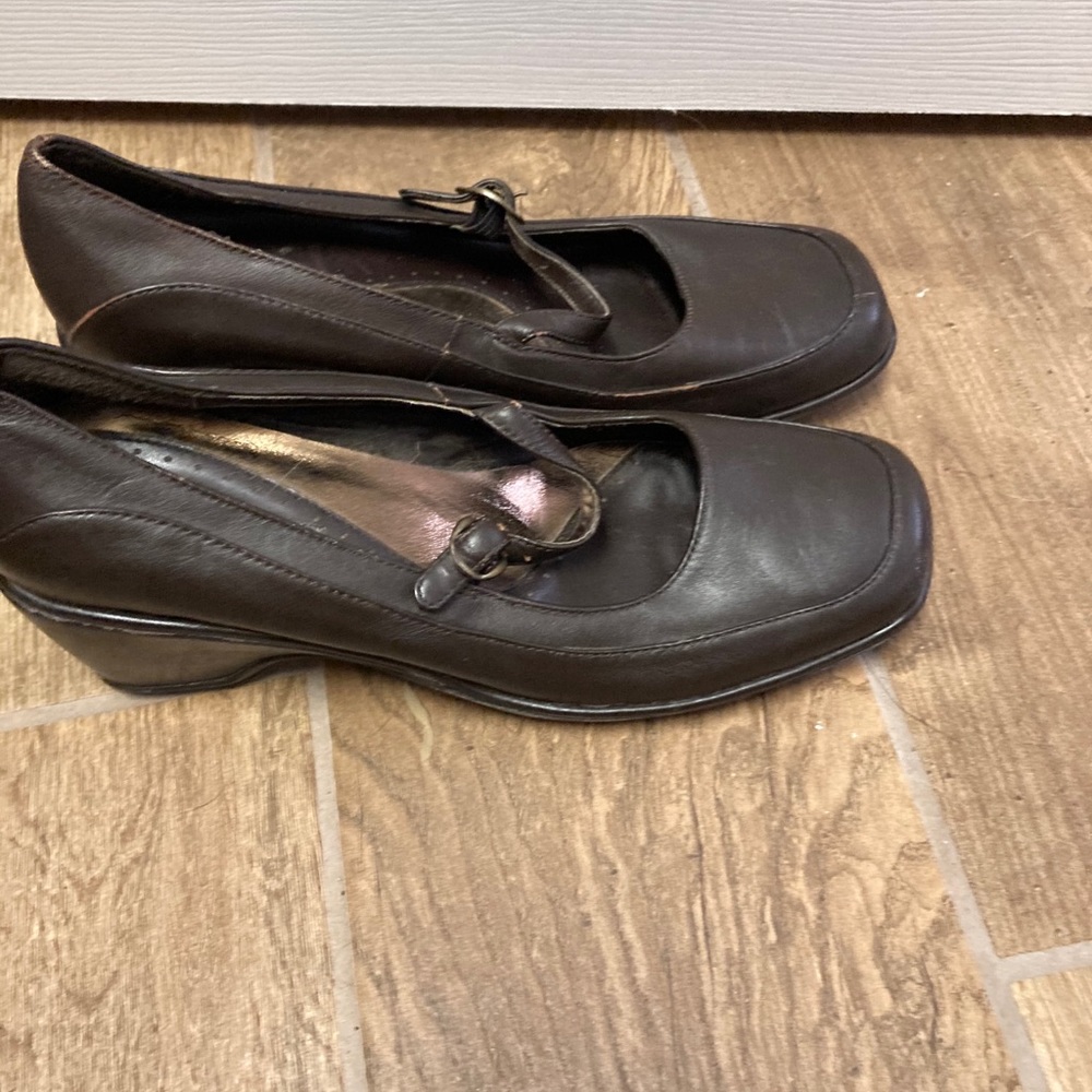 Kenneth Cole Mary Janes
